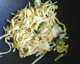 Foto langkah ke 4 dari resep 111. Mie Goreng #25.