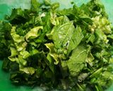 Foto del paso 1 de la receta: Tortilla espinaca, lechuga y repollo morado