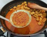 A picture of step 4 of Beef Rendang (Malaysian-Italian style).