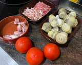 Foto del paso 1 de la receta: Alcachofas salteadas con jamón bacon y tomate