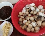 Hình bước làm 1 của món Đậu phụ kho nấm