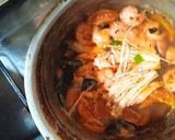 Foto langkah ke 3 dari resep Tomyam udang buget irit 🤭.