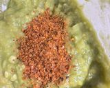 Foto langkah ke 4 dari resep Creamy Avocado Cucumber Salad.