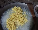 Foto langkah ke 2 dari resep Simple Curry Bihun Mie.
