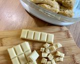 Une image de l'étape 3 de Cookies moelleux BB, fraises fraîches et chocolat blanc.