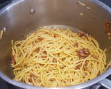 Foto del paso 6 de la receta: Espaguetis picantes con jamón ibérico y tomates secos