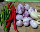 Foto langkah ke 2 dari resep Tumis Bawang Merah Teri.