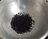 A picture of step 3 of Sesame Seeds Gravy for rice.