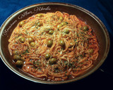 Foto del paso 7 de la receta: Tallarines en salsa de tomate y olivas sabor anchoas
