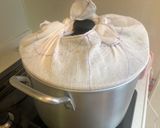 A picture of step 7 of Brown sugar raisin cream cheese steamed bread.
