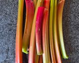 Rebarbarás-epres morzsapite szénhidrátszegény recept fázis 1 fotója