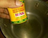 A picture of step 2 of Jat pat aloo.