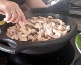 Foto del paso 7 de la receta: Galette con pollo, champiñones y espinacas