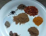 A picture of step 2 of Aloo Qeema.