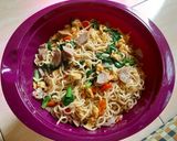 Foto langkah ke 4 dari resep Indomie Racik Rebus.