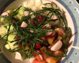 Foto del paso 1 de la receta: Ensalada búlgara (shopska ensalada)con espárragos del mar