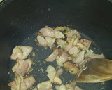 Foto del paso 1 de la receta: Sopa de col con tocino y salchichas