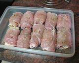 Foto del paso 2 de la receta Rollitos de cerdo con papas fritas y salsa a la pimienta