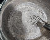 Foto langkah ke 2 dari resep Bolu Coklat Kukus Gluten-free No Mixer.