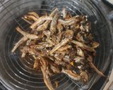 Foto langkah ke 2 dari resep Tumis Tempe Teri Pedas Manis.
