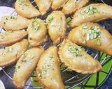 A picture of step 7 of DryFruit Gujiya.