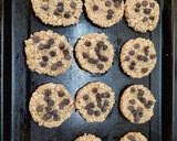 Foto del paso 2 de la receta: Galletas de avena y coco con chips de chocolate 🍫