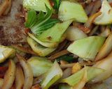 Gambar langkah 3 resipi Taugeh Goreng Kicap Tauhu.