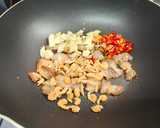 皇宮菜炒臘肉蝦仁(簡單料理)的食譜步驟4照片