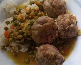Foto del paso 13 de la receta: Albóndigas con salsa jardinera y arroz