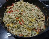 થાઇ નૂડલ્સ (Thai noodles recipe in Gujarati) રેસીપી સ્ટેપ6ફોટો