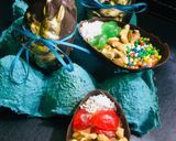 Foto del paso 7 de la receta: Huevos de Pascua Rellenos 🍫🐰
