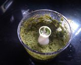 A picture of step 2 of Hariyali paneer.