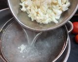 A picture of step 3 of Cauliflower dry veg 😋.