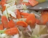 Foto langkah ke 6 dari resep Tumis Ayam Sayur Manis.