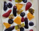 Gambar langkah 2 resipi Yogurt Bark (Frozen Yogurt).