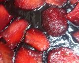 A picture of step 5 of Strawberry chocolate bar.