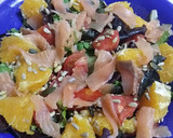 Foto del paso 2 de la receta: Ensalada con salmón ahumado, naranja y frutos secos