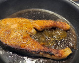 Foto del paso 5 de la receta: Salmón con salsa de soja y mermelada de naranja amarga