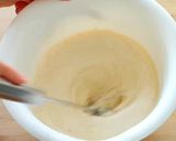 A picture of step 2 of Crepes.