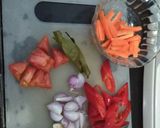 Foto langkah ke 1 dari resep Semur kentang #berburucelemekemas #resolusi2019.
