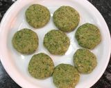 Foto del paso 2 de la receta: BOCADITOS DE QUINOA Y BRÓCOLI CON DIP DE ARVEJAS (SIN TACC)