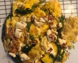 Foto del paso 4 de la receta: Desayuno de huevos con espinaca