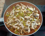 Foto del paso 3 de la receta: Burritos de pollo y champiñones