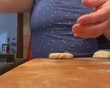 Foto del passaggio 5 della ricetta Pizzette Super Facili e Morbide