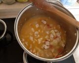 Borsós disznópörkölt nokedlivel recept fázis 2 fotója