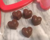 Foto del passaggio 5 della ricetta Cioccolatini ripieni per San Valentino