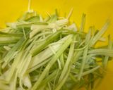 Hình bước làm 1 của món Canh Cua Bí Xanh