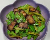 รูปขั้นตอนการทำที่ 5 ของ หมูน้ำค้างผัดฝักถั่วลันเตา