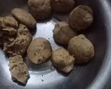 A picture of step 2 of Wheat bran and mix flour mini bhakri.