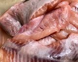 Foto del paso 1 de la receta: Bagre 🐟 de las piedras con verduras